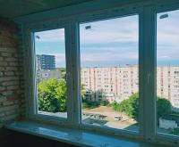 Скління та козирьок на вікна