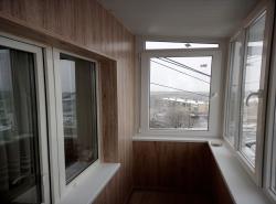 Скління та ремонт балкону