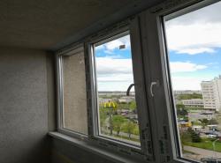 Скління лоджії