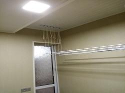 Скління та внутрішні роботи на балконі