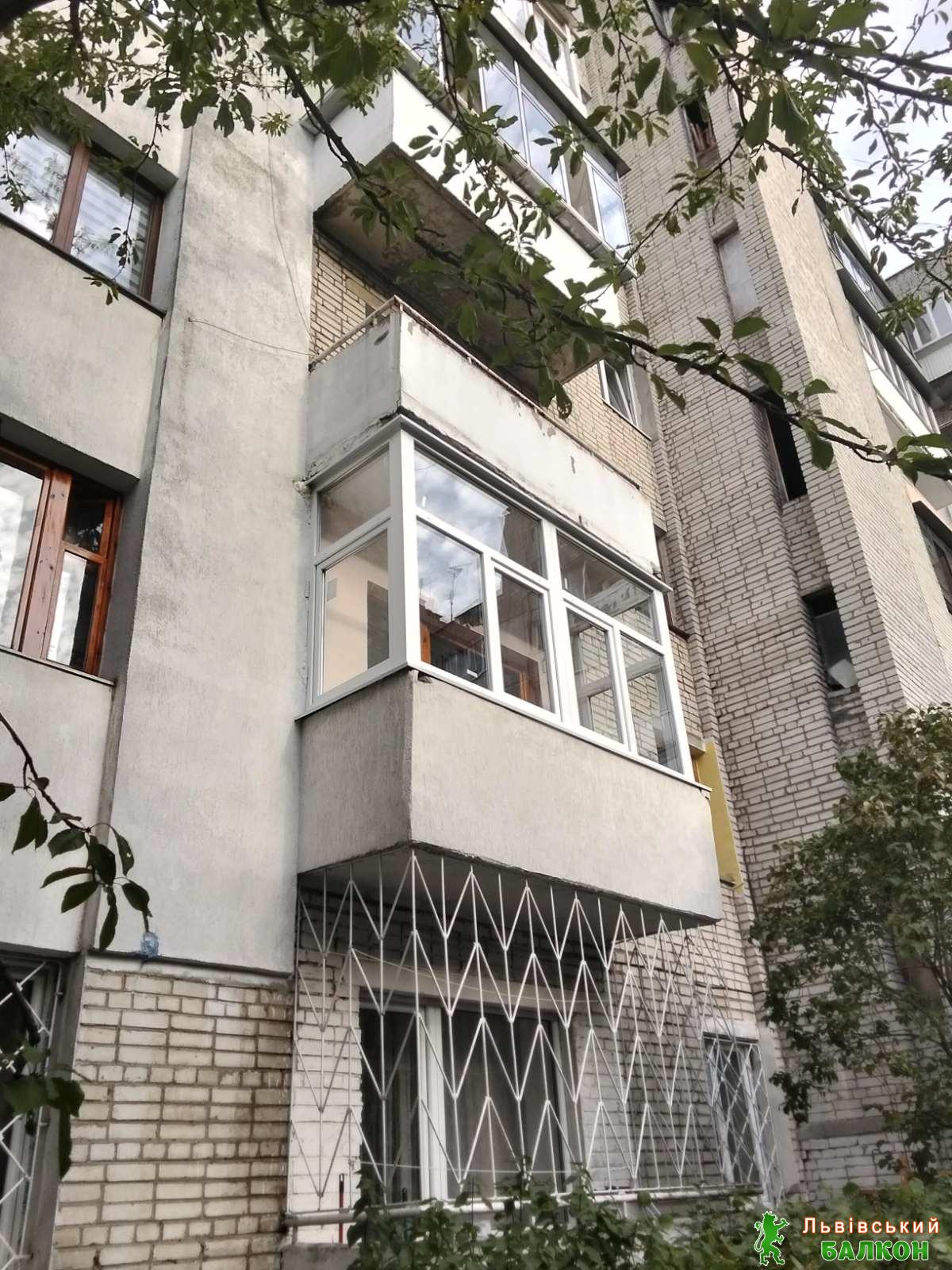 Монтаж вікон Екіпаж ультра 62