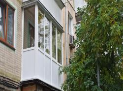 Скління та внутрішні роботи